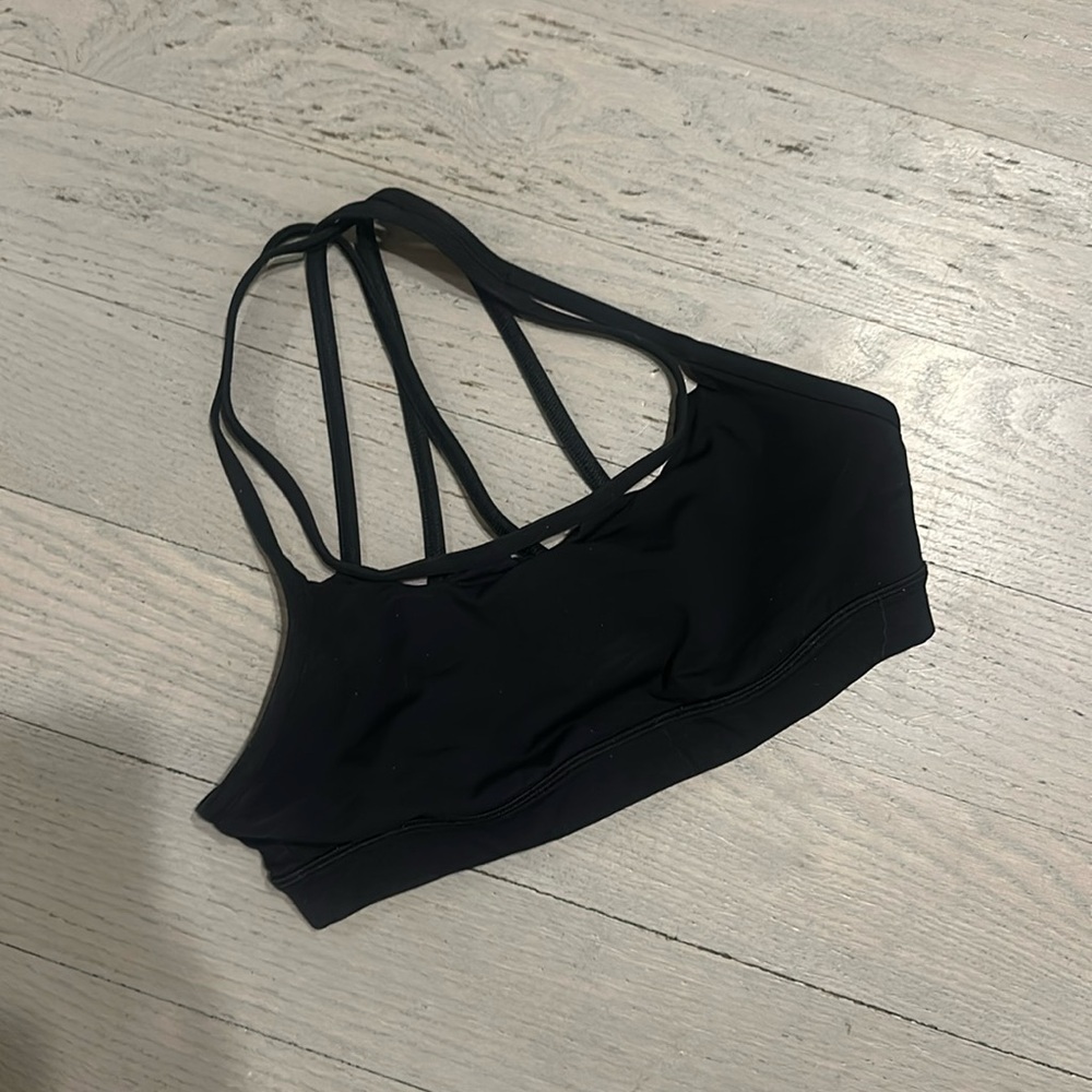 Lulu lemon sports bra
